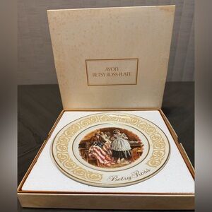 Avon Betsy Ross Commemorative Plate